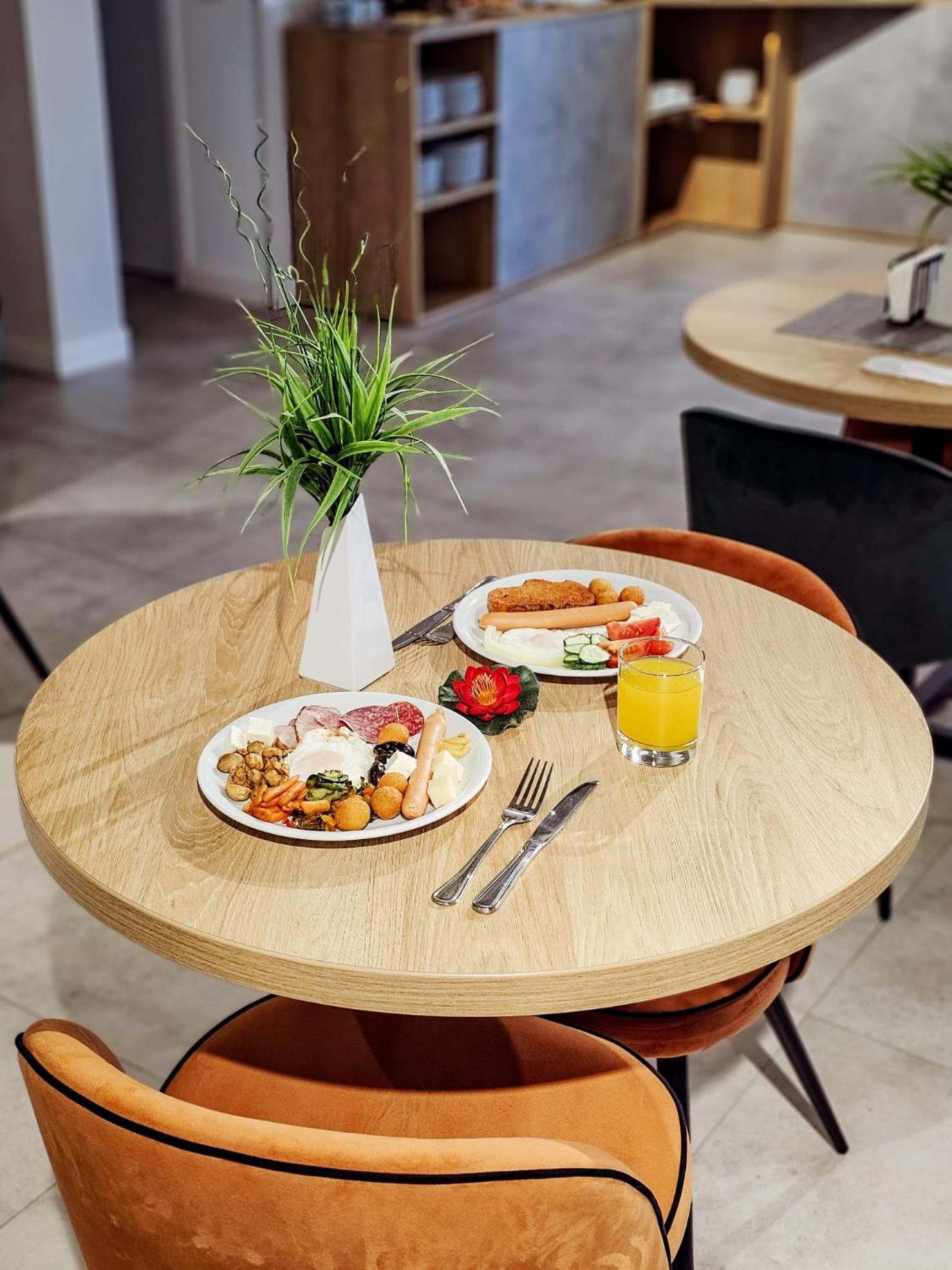 Lotus Exclusive Bed & Breakfast Navodari Bagian luar foto